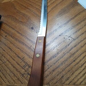 Vintage Robinson Wooden Handle Bread Knife